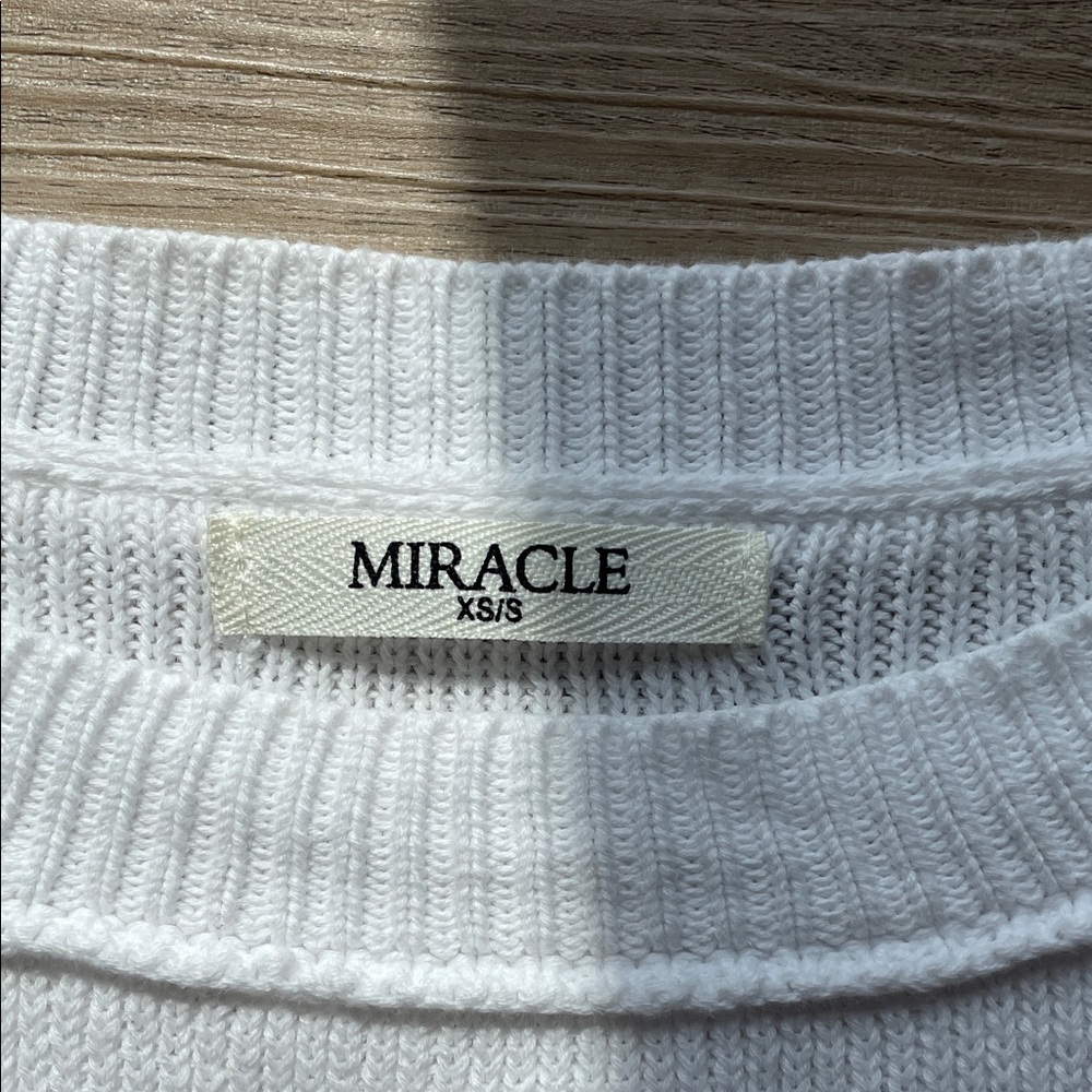 Miracle White and Red Crew Neck Sweater with Flag Design - Picture 2 of 4